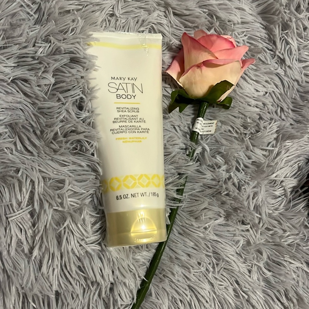Revitalizing Shea Scrub